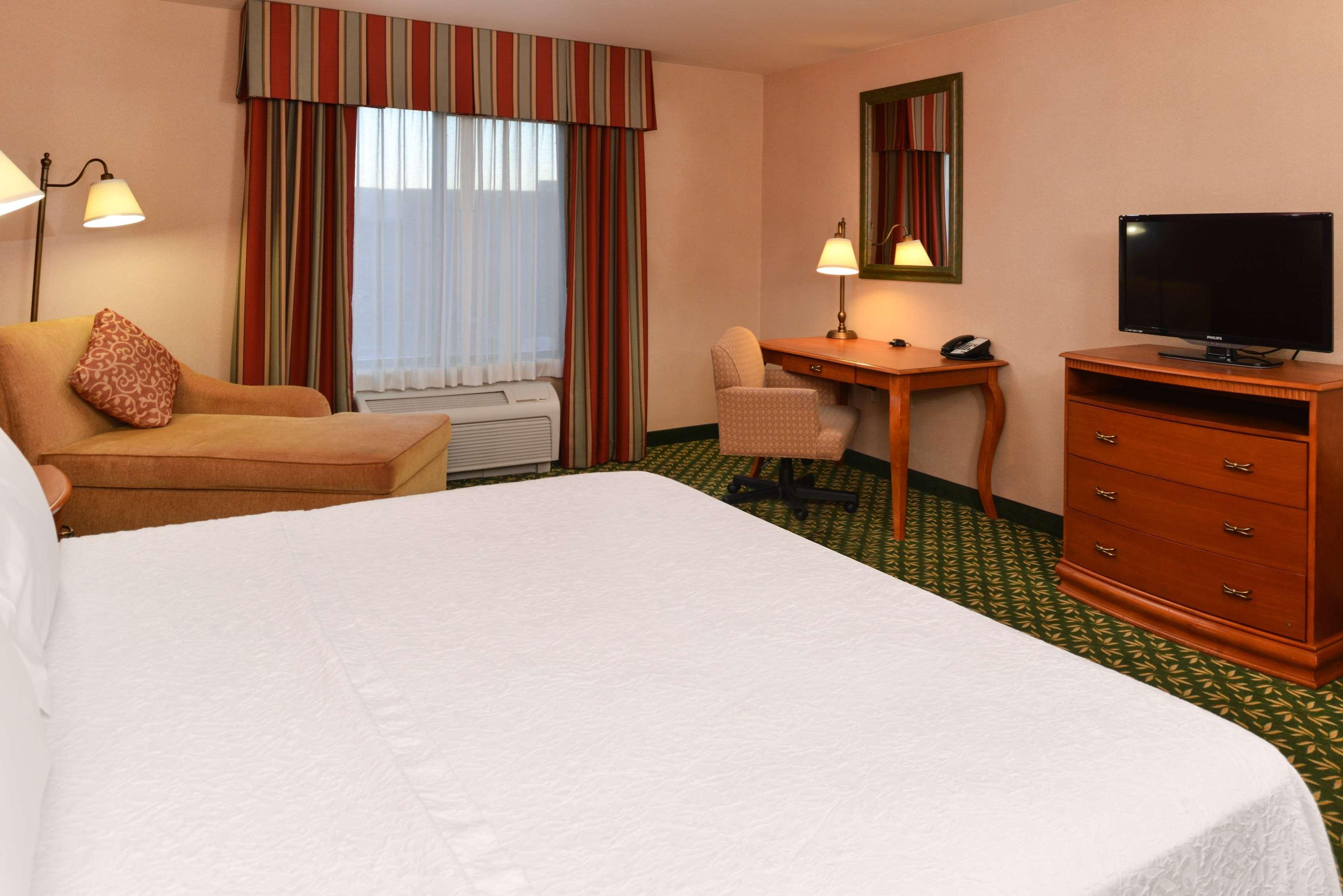 Newly Renovated-Hampton Inn & Suites Casper Exteriör bild